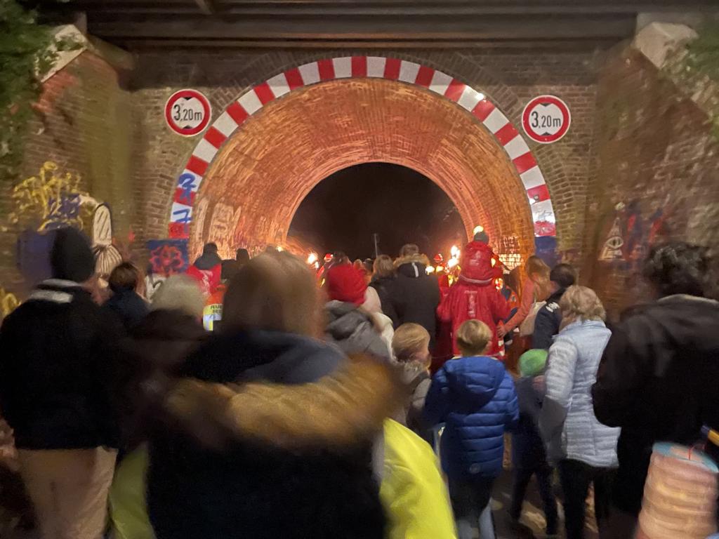 Laternenumzug-Fleestedter-Vereine-und-Feuerwehr-laden-ein