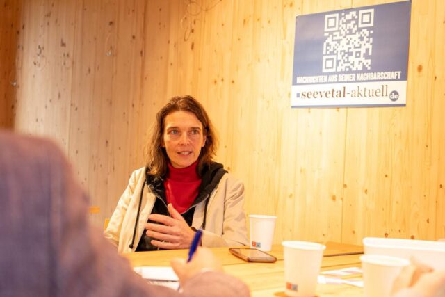 Svenja Stadler (SPD) im Gespräch mit seevetal-aktuell.de. Foto: JOTO