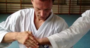 Trainer Anthony Wermann bringt jahrzehntelange Karate-Erfahrung nach Meckelfeld. Foto: TV Meckelfeld