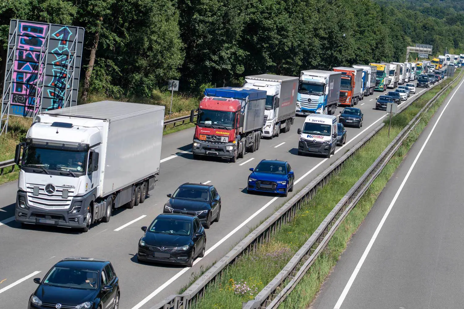 A7-Br-cke-bei-Seevetal-nach-Betonsch-den-weiterhin-gesperrt