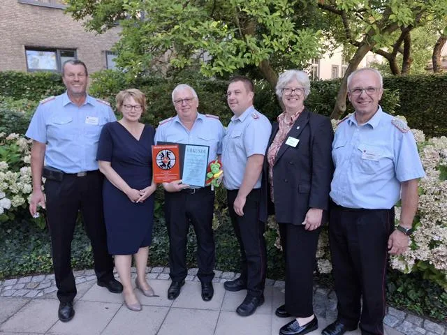 Seevetaler-Unternehmen-als-Partner-der-Feuerwehr-ausgezeichnet