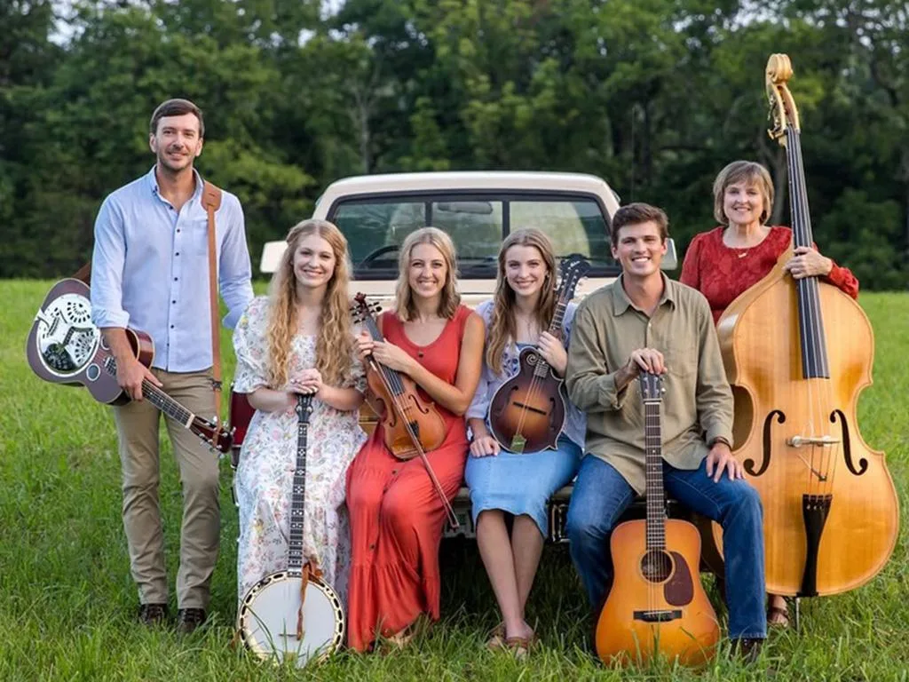 The-Petersens-bringen-Bluegrass-in-die-Burg-Seevetal