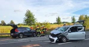 An der Kreuzung Waldesruher Straße/Eddelsener Straße kollidierten zwei Fahrzeuge. Foto: A. Feldtmann