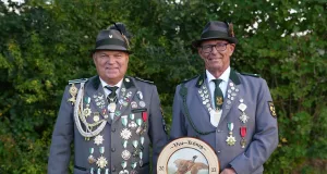 Vizekönig Wolfgang Franke (rechts) mit Adjutant Norbert Wilezich. Foto: ein