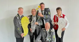 Schossen den Vogel ab: Rumpf und Vizekönig: Ralf Ostermann, Goldener Flügel: Sören Sahling, Silberner Flügel: Konny Mrugalla, Schwanz: Rainer Domnik, Kopf: Robin Fuhrmanek. Foto: Rand