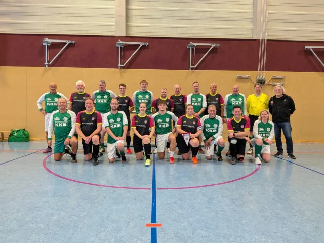 Freundschaftsspiel der Fleestedter WALKING REDS vs. TSV Elstorf im Sportzentrum Seevetal. Foto: U. Vergin