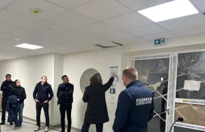 Führungskräfte der Feuerwehr Leversen-Sieversen besichtigten die neue Kindertagesstätte Am Rehberg. Foto: Schubert