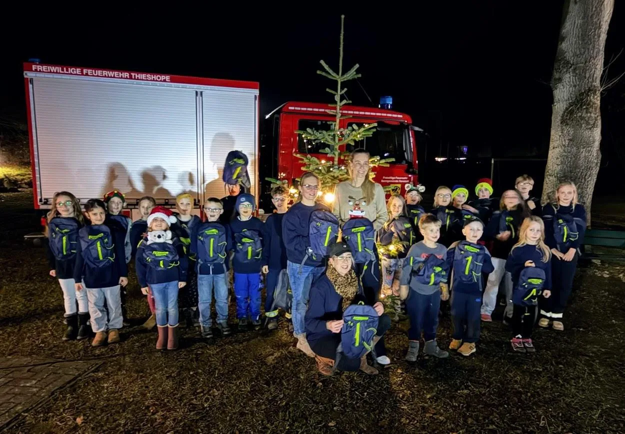 Weihnachtsgeschenk-f-r-junge-Feuerwehrleute