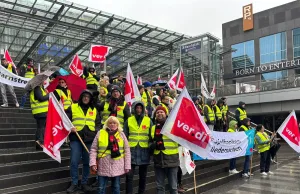 Seevetaler Spielbank-Team demonstriert in Hannover Ein Teil des Seevetaler Spielbank-Teams nimmt an der ver.di-Kundgebung in Hannover teil. Foto: ein