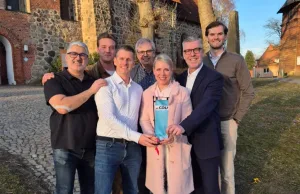 Der CDU-Ortsverband Hittfeld/Emmelndorf/Lindhorst/Helmstorf wählte seinen Vorstand neu und freut sich über einen Mitgliederzuwachs von mehr als 27 Prozent. Von links: Selim Kocamanoglu, Wolf Weede, Jörg Hartmann, Prof.Dr. Jörg Stockmann, Jennifer Schrader, Lars Meyer, Niklas Heinzel. Foto: CDU Seevetal