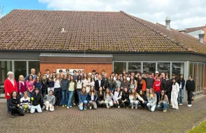 34 Schülerinnen und Schüler aus Mataró wurden am Freitagmittag im Treffpunkt Hittfeld begrüßt. Foto: Gemeinde Seevetal