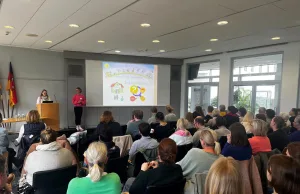 Der Runde Tisch im Kreishaus widmete sich der Frage, wie Kindern der Übergang von der Kita in die Grundschule gelingen kann. Foto: Landkreis Harburg